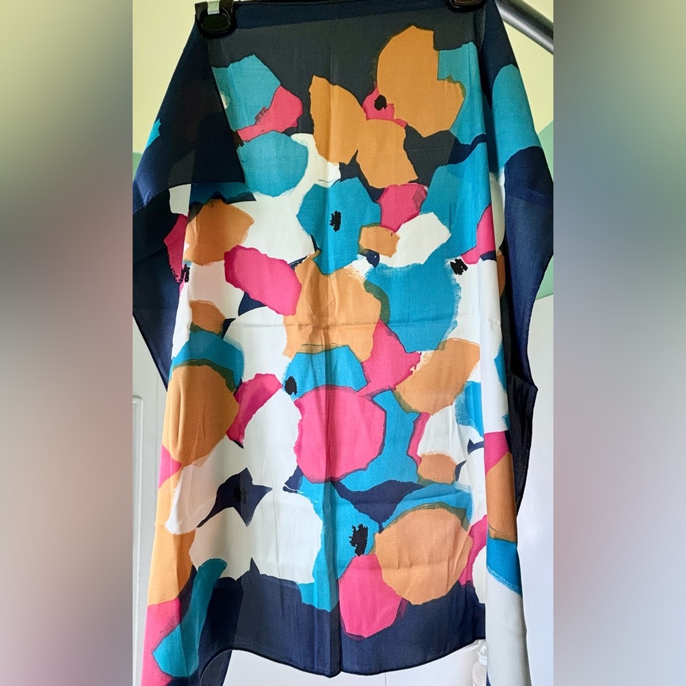 💚 3 for $30 💚 Vintage Abstract Scarf